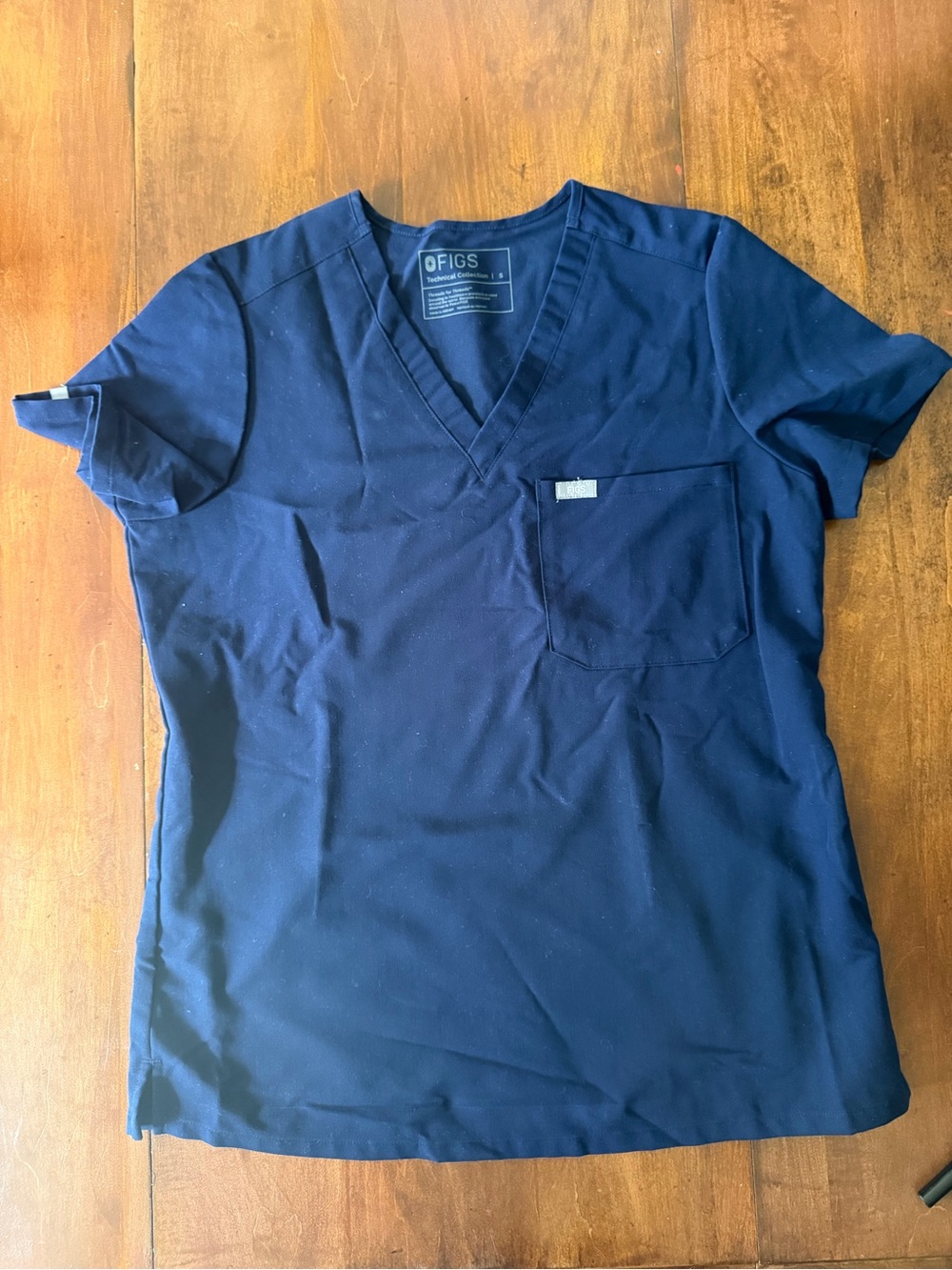 FIGS Navy V-Neck Short Sleeve Scrub Top